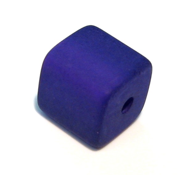 Polaris cube 6 mm purple – small hole